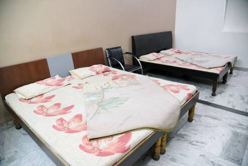 Guru Kripa Guest House, Amritsar 4